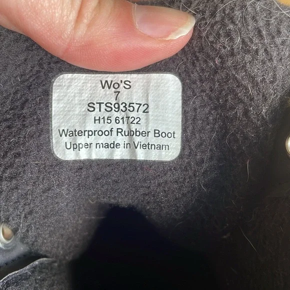 Size 7 sperry rain boots duck boots - Picture 5 of 5